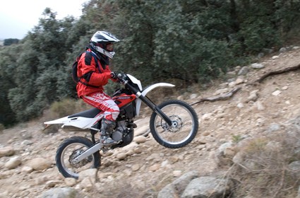 Prueba Husqvarna TE250. La nueva reina del Enduro E1.