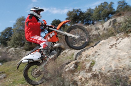 Prueba KTM EXC300. Domina a tu dragón.