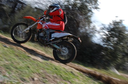 Prueba de la KTM EXC200 mod. 2011. Las inmensas posibilidades de una incomprendida.