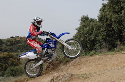 Prueba Yamaha WR450F 2011. Solvencia probada.