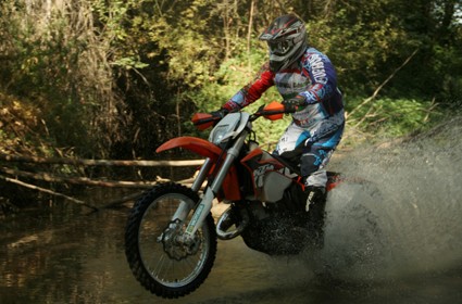 Prueba KTM 125 EXC modelo 2012. Un derroche de alegría.