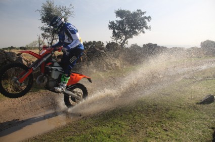 Prueba de la KTM 250EXC 2017. Cuando la revolución es posible.