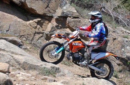 Prueba KTM EXC 200. Caballería Ligera.