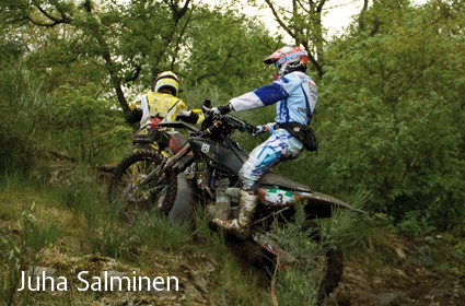 Enduro vs trial. Qué aporta la técnica de trial al enduro.