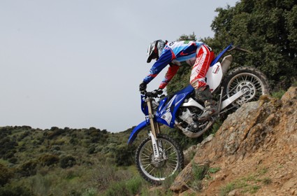 Prueba Yamaha WR450F 2011. Solvencia probada.