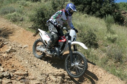 Prueba Husqvarna WR125 modelo 2011. Explosión de juventud.