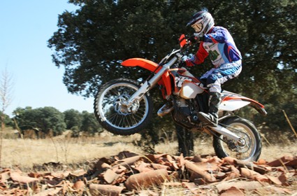 Prueba KTM 125 EXC modelo 2012. Un derroche de alegría.