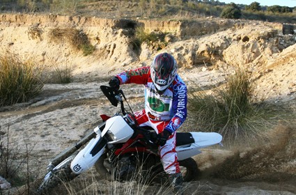 Prueba Husqvarna WR250. Racing por encima de todo.