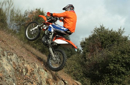 Prueba KTM EXC450 2012. La gran evolución del líder.