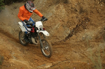 Prueba Husqvarna WR125 2012. Disfruta a lo grande.