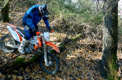 KTM 250 EXC- F 2015. Nuevas mejoras para la reina del E1.