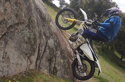 Prueba Husqvarna FE450. Una campeona en tus manos.