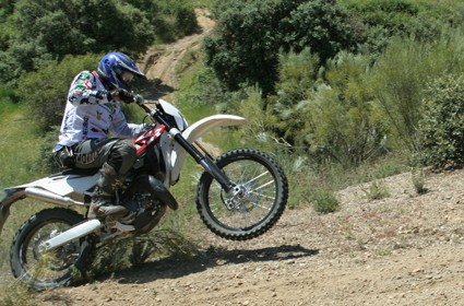 Prueba Husqvarna WR125 modelo 2011. Explosión de juventud.