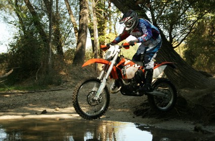 Prueba KTM 125 EXC modelo 2012. Un derroche de alegría.